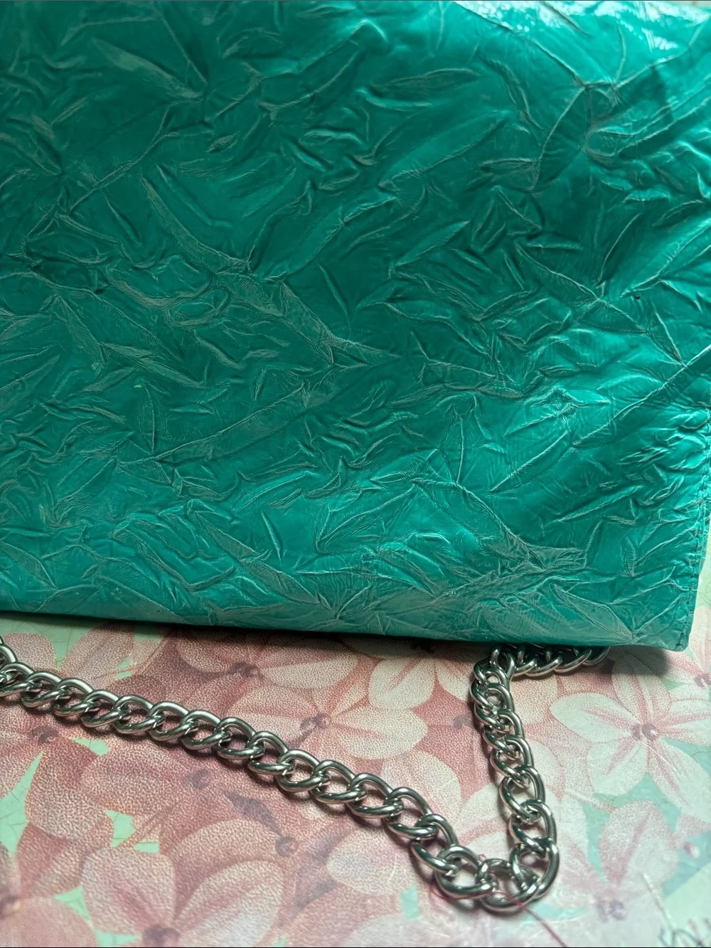 Jessica McClintock evening formal envelope shoulder handbag w/chain